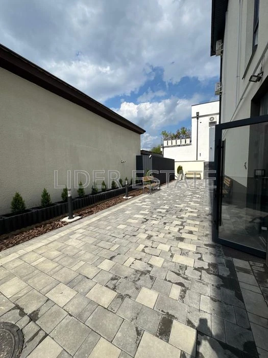 Продаж 1-кімн. квартири, 2/3 пов., 47 м² в Ужгороді – вигідн
