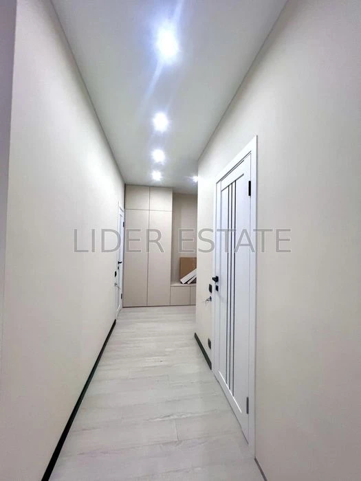 Продаж 1-кімн квартири в ЖК KRONA house, Ужгород, 5/9, 55м²