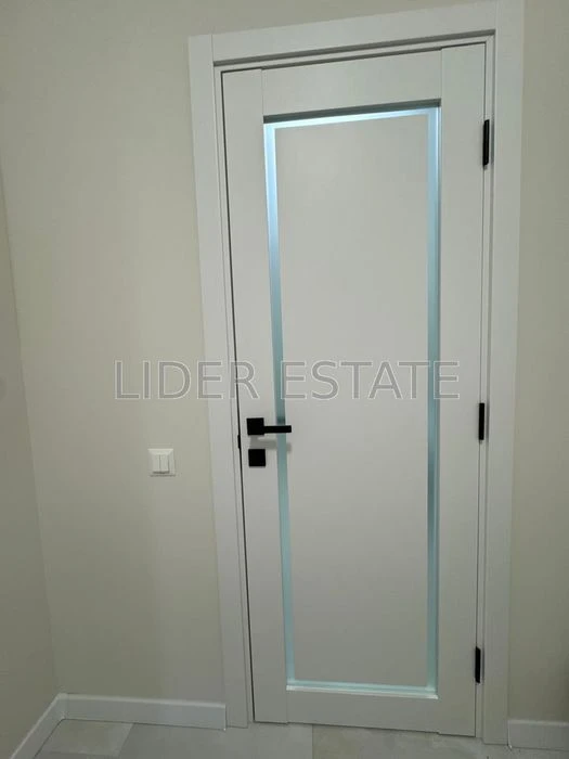 Продам 1-кімн. квартиру, 3/3 пов., 48/18/30 м², Ужгород. Іде