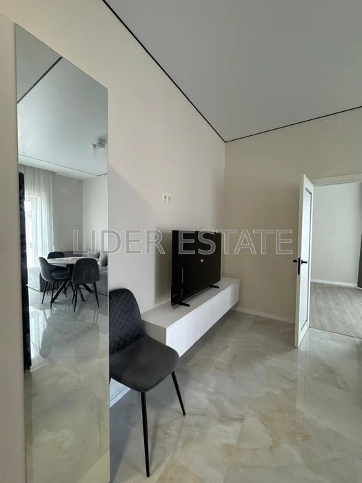 Продам 1-кімн. квартиру, 3/3 пов., 48/18/30 м², Ужгород. Іде