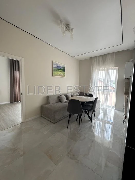Продам 1-кімн. квартиру, 3/3 пов., 48/18/30 м², Ужгород. Іде