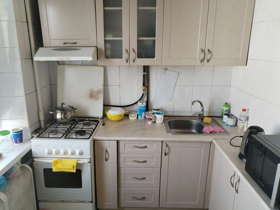 Продам 2х комнатную квартиру пр Гагарина, пр Науки, ул. Поли