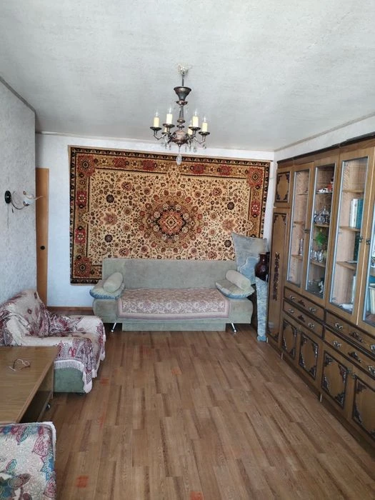 Продам 2х комнатную квартиру пр Гагарина, пр Науки, ул. Поли