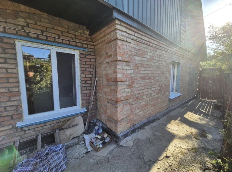 Продам пів будинку вул.куропʼятникова (Шкільний)