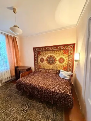 Продаж 3кн Чешки на Південно -Кільцевій