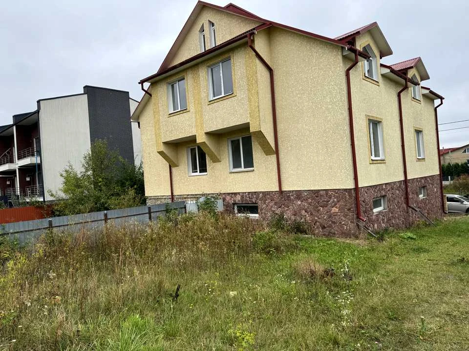 Будинок. Тернопіль, Микулинецька вул.