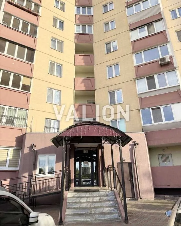 Продажа: Трехкомнатная квартира 90.7 м², Петра Григоренко просп.