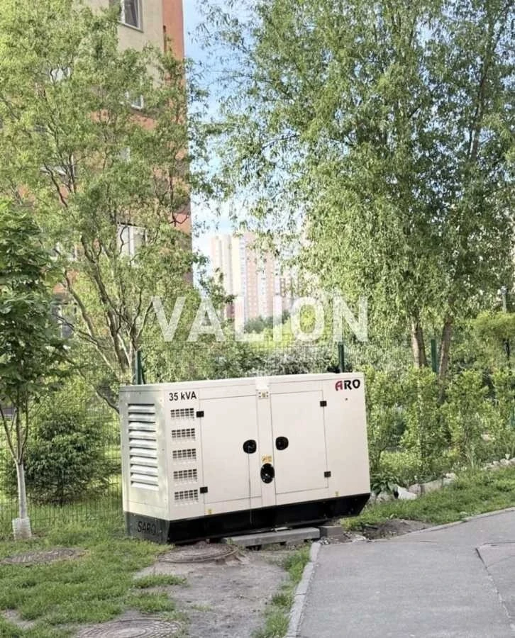 Продажа: Трехкомнатная квартира 90.7 м², Петра Григоренко просп.
