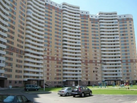 Аренда 2-комнатной квартиры 70 м², Елены Пчилки ул., 4