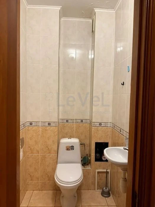 Продаж 1 кімнатної квартири вул. Крушельницької 5