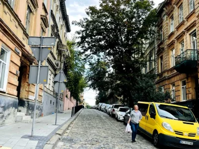 Квартира. Львів, Кирила і Мефодія вул.