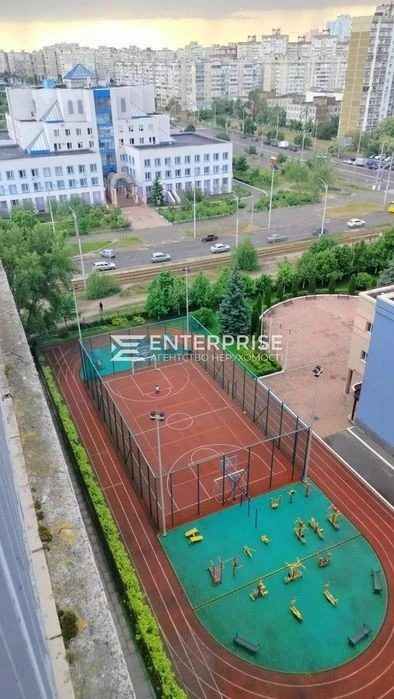 Продаж 1-к. квартири 54.9м2 вул. Закревського, Деснянський р