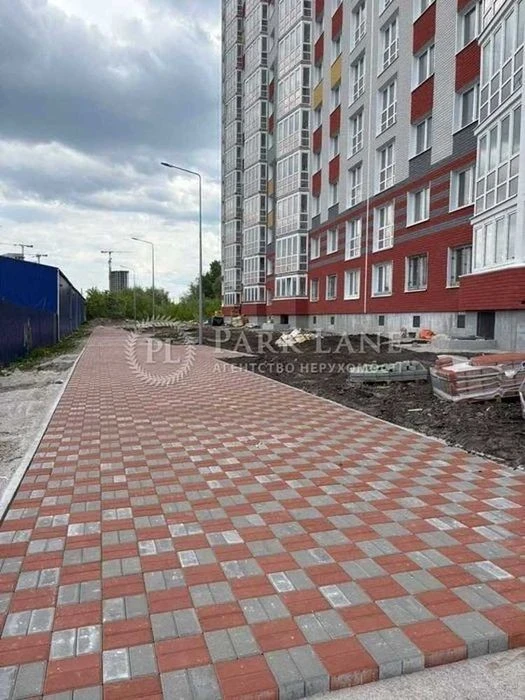 Гмирі Бориса, 22б, Ціна актуальна Квартира з документами