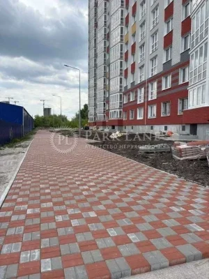 Гмирі Бориса, 22б, Ціна актуальна Квартира з документами