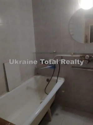 Відрадний масив! Компактна 2 кімнатна квартира! Вул Героїв С