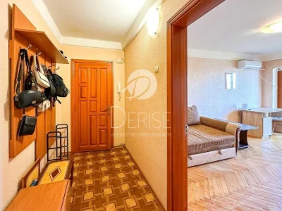 Продаж 1-кімн., вул. Озерна, 30/51, Оболонський район м. Киє
