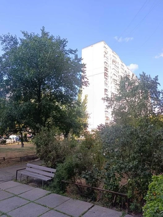 продаж 1-но кім квартири вул. Князя Романа Мстиславовича 8 (