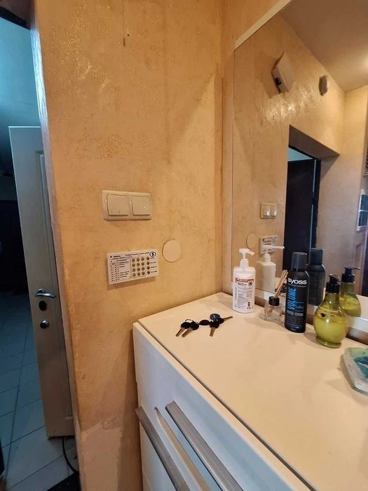 Продаю 3 кімнатну квартиру вул Мілославська 2