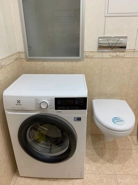 Продається 2 кімнатна квартира вул. Кубанської України, 31а,