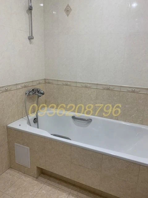 Продається 2 кімнатна квартира вул. Кубанської України, 31а,
