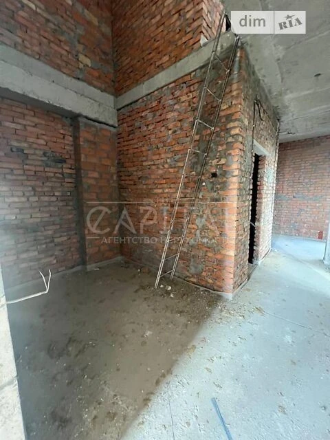 Sale of a 5-room apartment of 138 sq. m. on Mykola Mikhnovsky Blvd. 14-