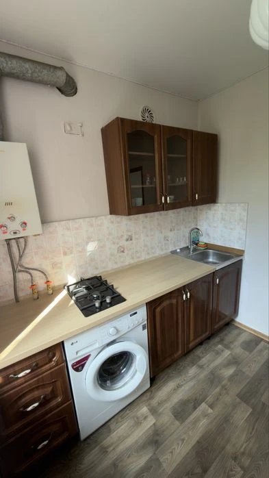 Продам 1 кімнатну квартиру Сталеварів 3/5 (господар)