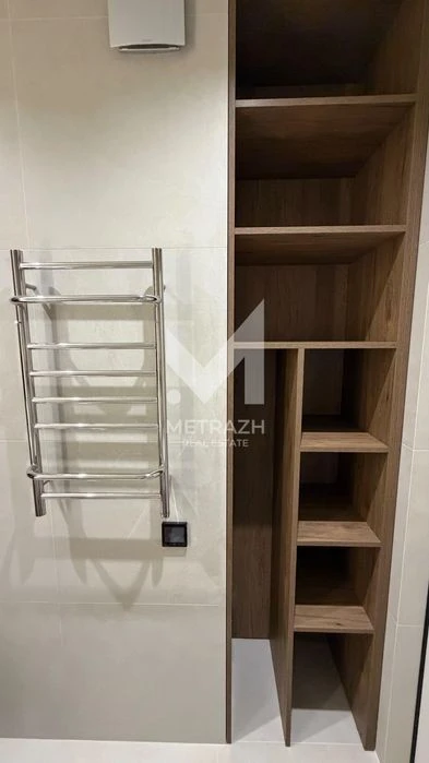 Нова 3к квартира 77 м² з ремонтом та меблями у ЖК Варшавськи
