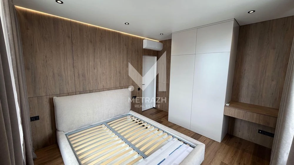 Нова 3к квартира 77 м² з ремонтом та меблями у ЖК Варшавськи
