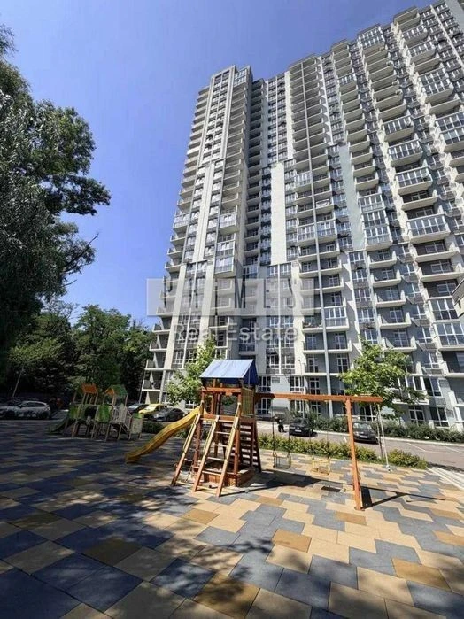 Продаж 1кімн квартири з ремонтом в Голосіївському районі, ЖК