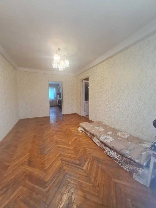 Купити 2к квартиру, 4 поверх з 5! Київ, вул. Туполева, 16б.