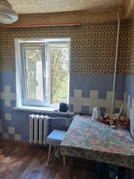 Купити 2к квартиру, 4 поверх з 5! Київ, вул. Туполева, 16б.
