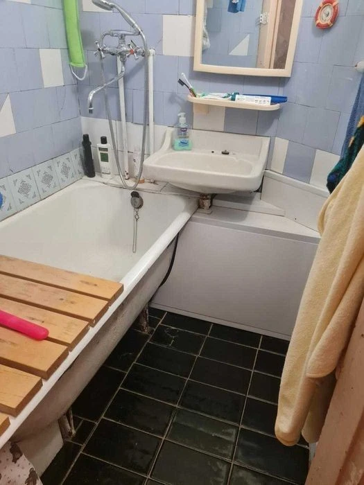 Купити 2к квартиру, 4 поверх з 5! Київ, вул. Туполева, 16б.