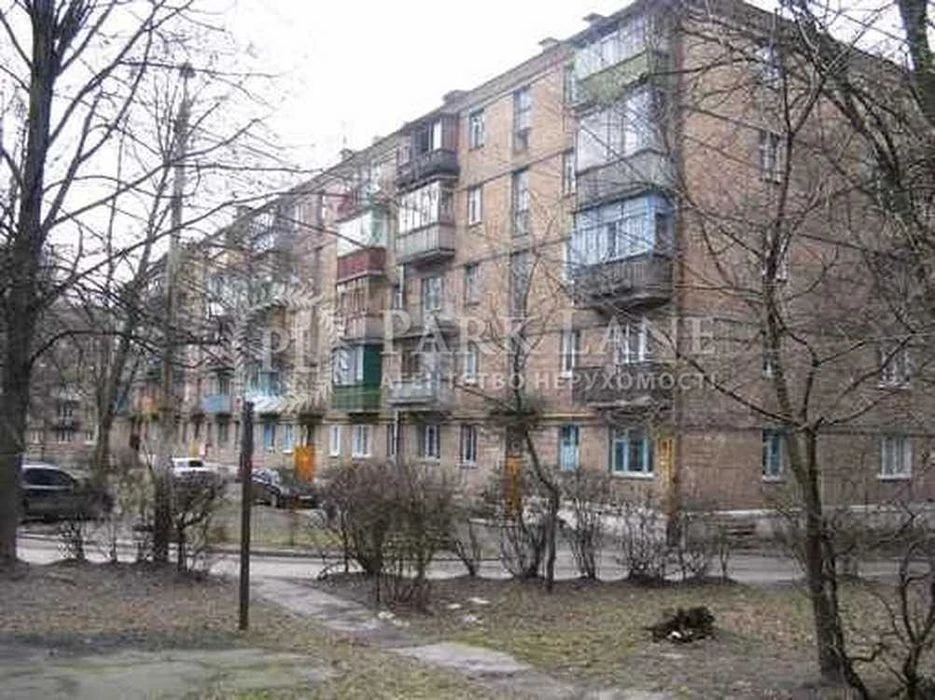 ГАЗ Продаж 1 кімнатної квартири вул. Академіка Шалімова 7-А