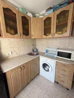 Продаж 1 кім кв Київ Дніпровський р-н, вул Гродненська 5
