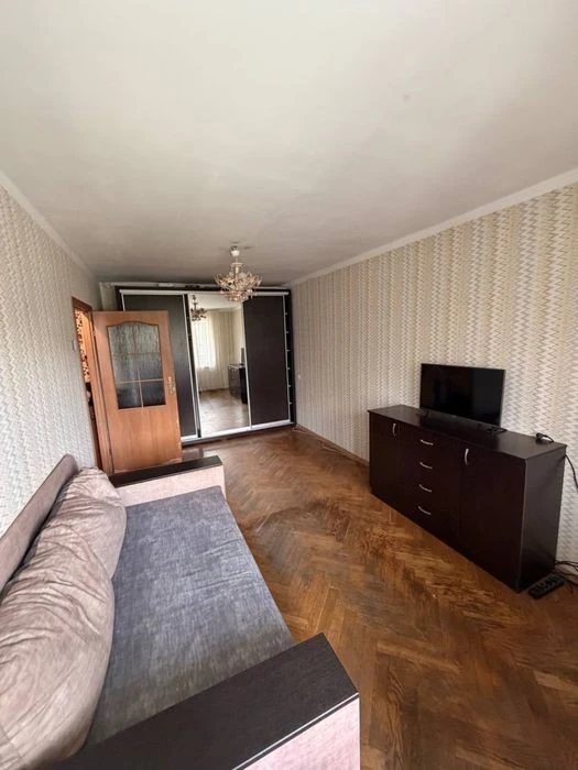 Продаж 1 кім кв Київ Дніпровський р-н, вул Гродненська 5