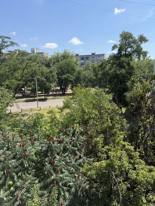 Продаж 1 кім кв Київ Дніпровський р-н, вул Гродненська 5