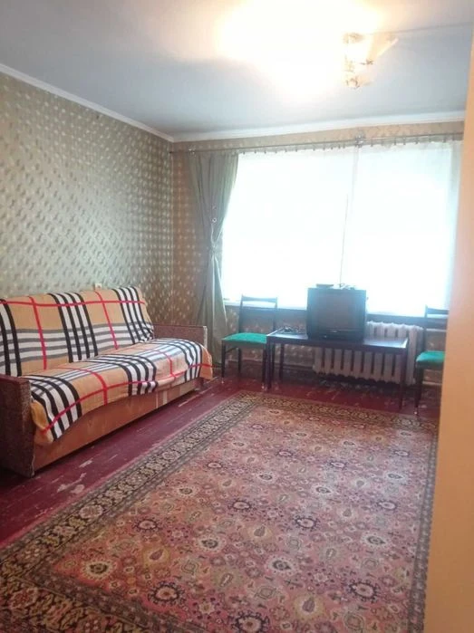 +Продам 2 ком. квартиру район Набережной 21 500 дол.