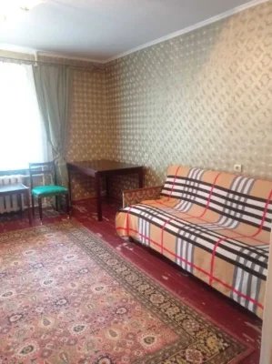 +Продам 2 ком. квартиру район Набережной 21 500 дол.