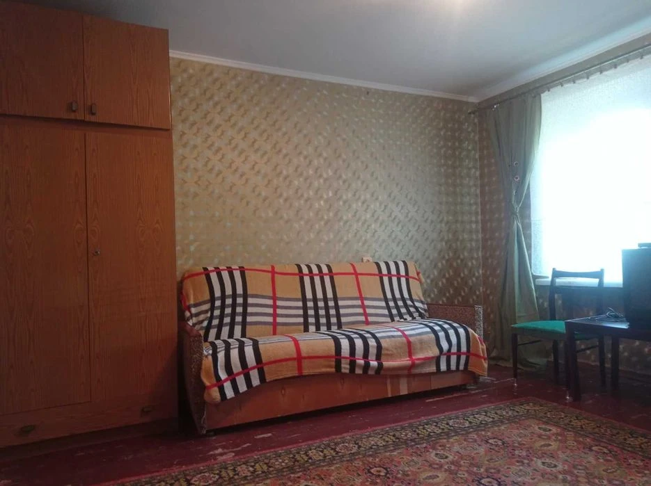 +Продам 2 ком. квартиру район Набережной 21 500 дол.