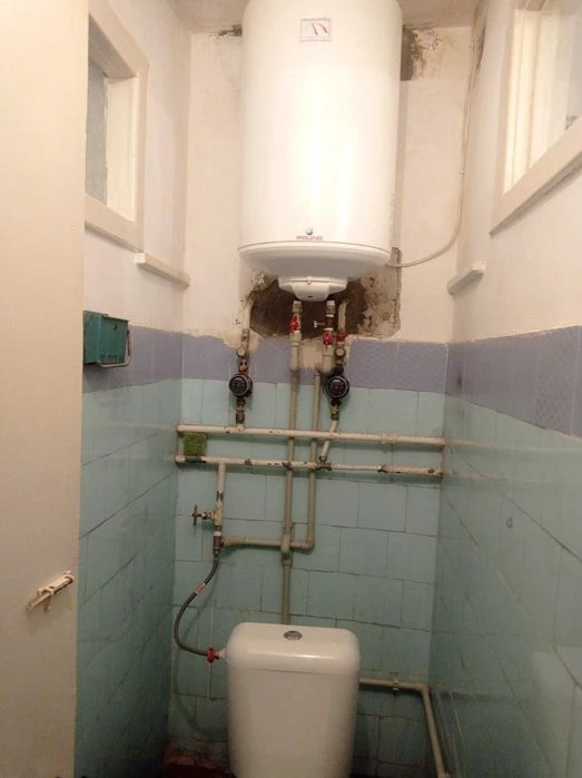 +Продам 2 ком. квартиру район Набережной 21 500 дол.