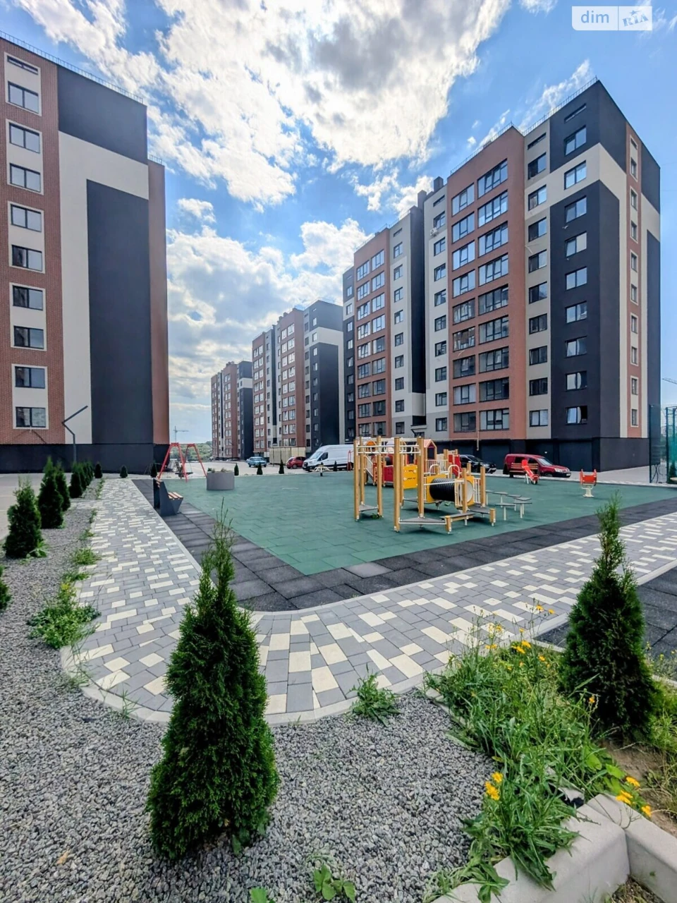 Продаж Квартира Озерна