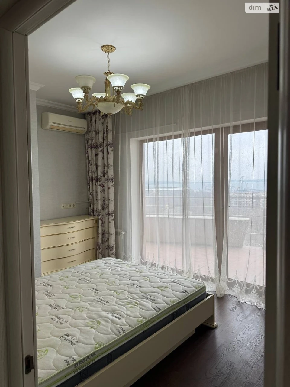 Long-Term Rental Apartment Langeron