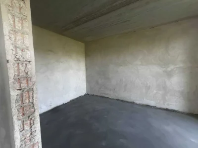 1 км квартира на етапі здачі район Парку