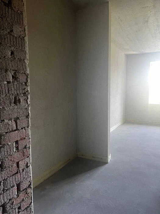 1 км квартира на етапі здачі район Парку