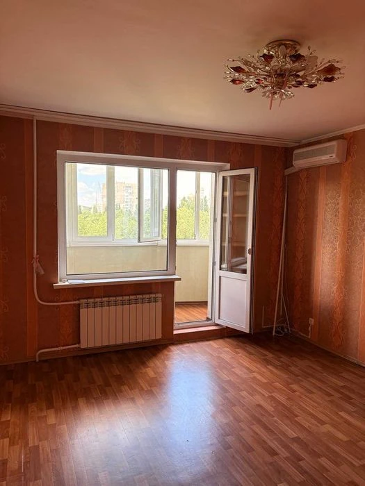 Продам 3 ком. с тремя лоджиями ул. Семена Палия / Заболотн