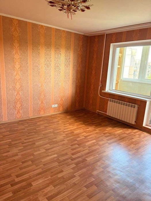 Продам 3 ком. с тремя лоджиями ул. Семена Палия / Заболотн
