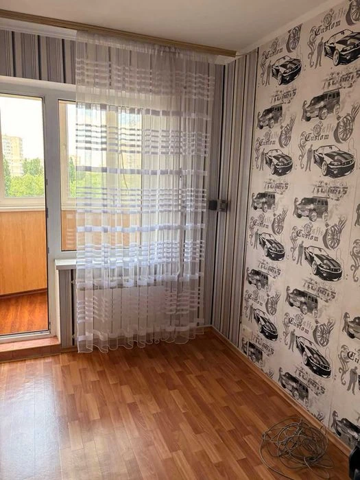 Продам 3 ком. с тремя лоджиями ул. Семена Палия / Заболотн