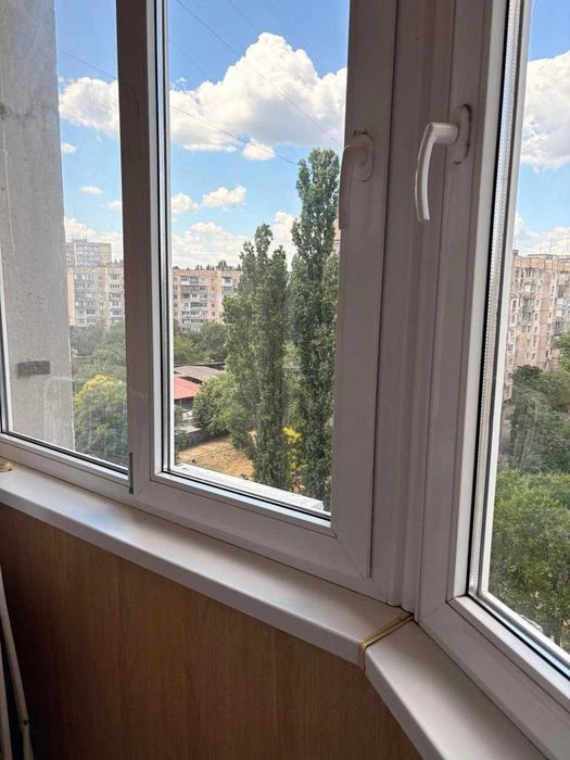 Продам 3 ком. с тремя лоджиями ул. Семена Палия / Заболотн