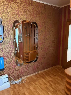 Продам 3 ком. с тремя лоджиями ул. Семена Палия / Заболотн