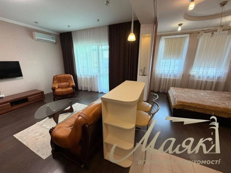 Оренда 1 кімнатної квартири в ЖК Botanic Towers, вул. Саксаг
